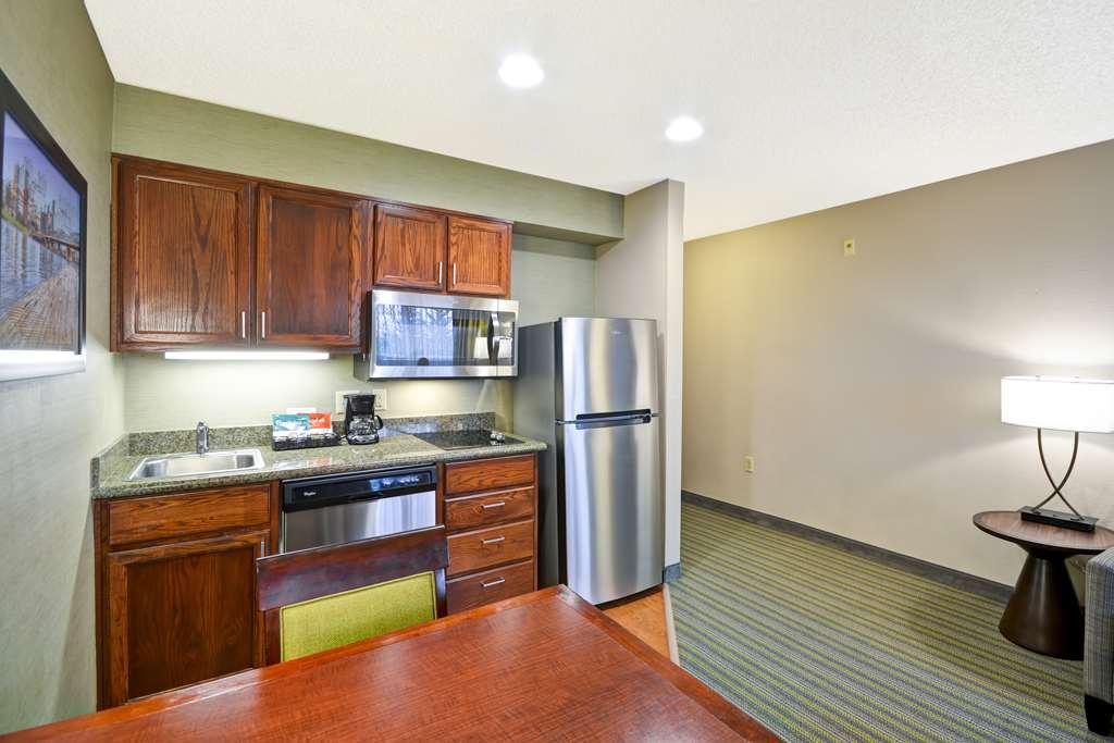 Homewood Suites Hillsboro Beaverton Room photo