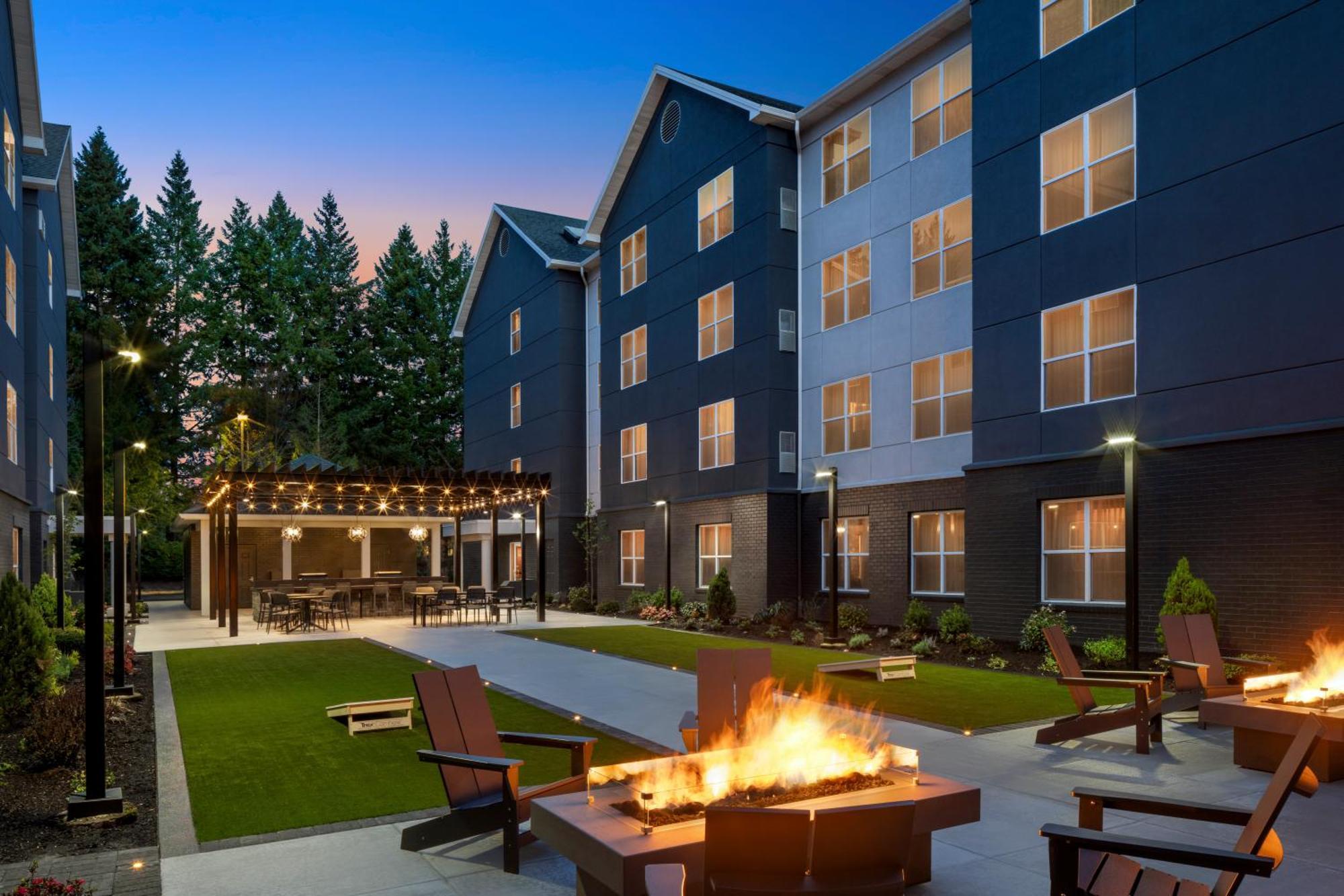 Homewood Suites Hillsboro Beaverton Exterior photo