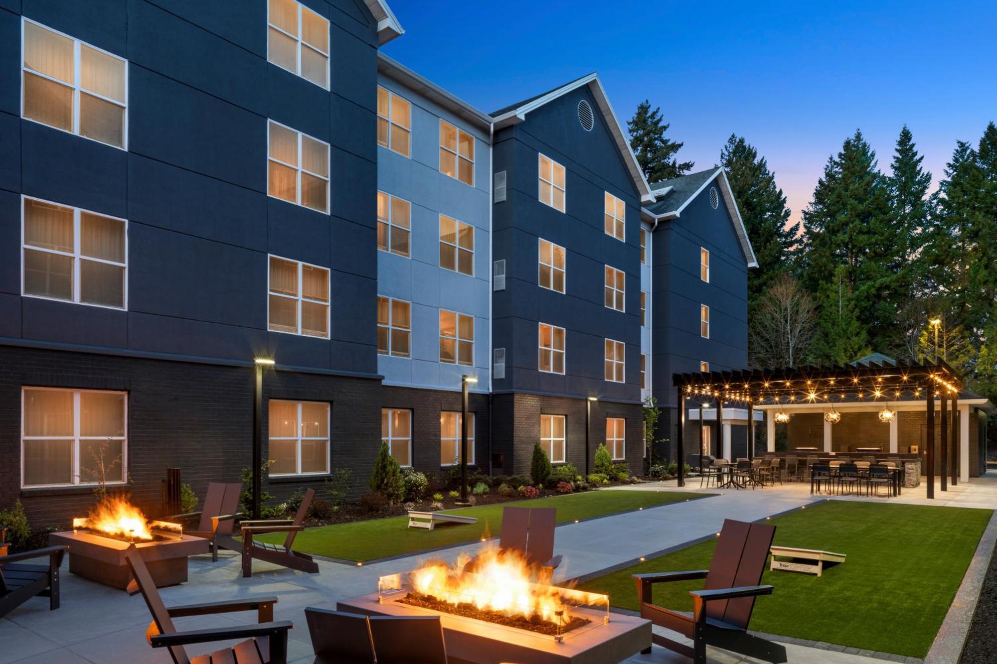 Homewood Suites Hillsboro Beaverton Exterior photo